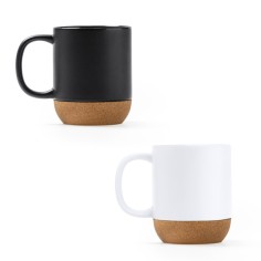 taza de cerámica diseñada en acabado mate y con base de corcho natural. Presentación en caja eco.